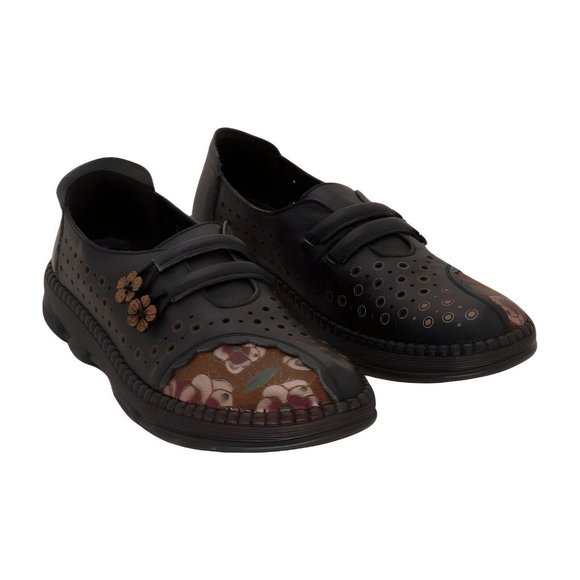 Rumour Has It Black Floral Perforated Embossed Leather Loafer Womens Size 8 - Picture 1 of 5